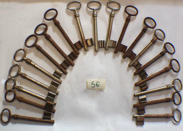 Schlüssel-Set, 20 alte Zimmerschlüssel, Türschlüssel, Tor, Schrank #4633s06