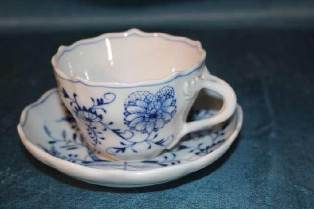 Sammeltasse, Kaffeetasse, Teetasse mit Untertasse, Porzellan, florales Motiv, Meissen #4865